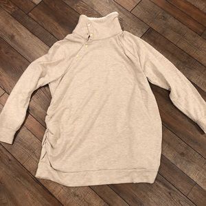 Maternity sweatshirt